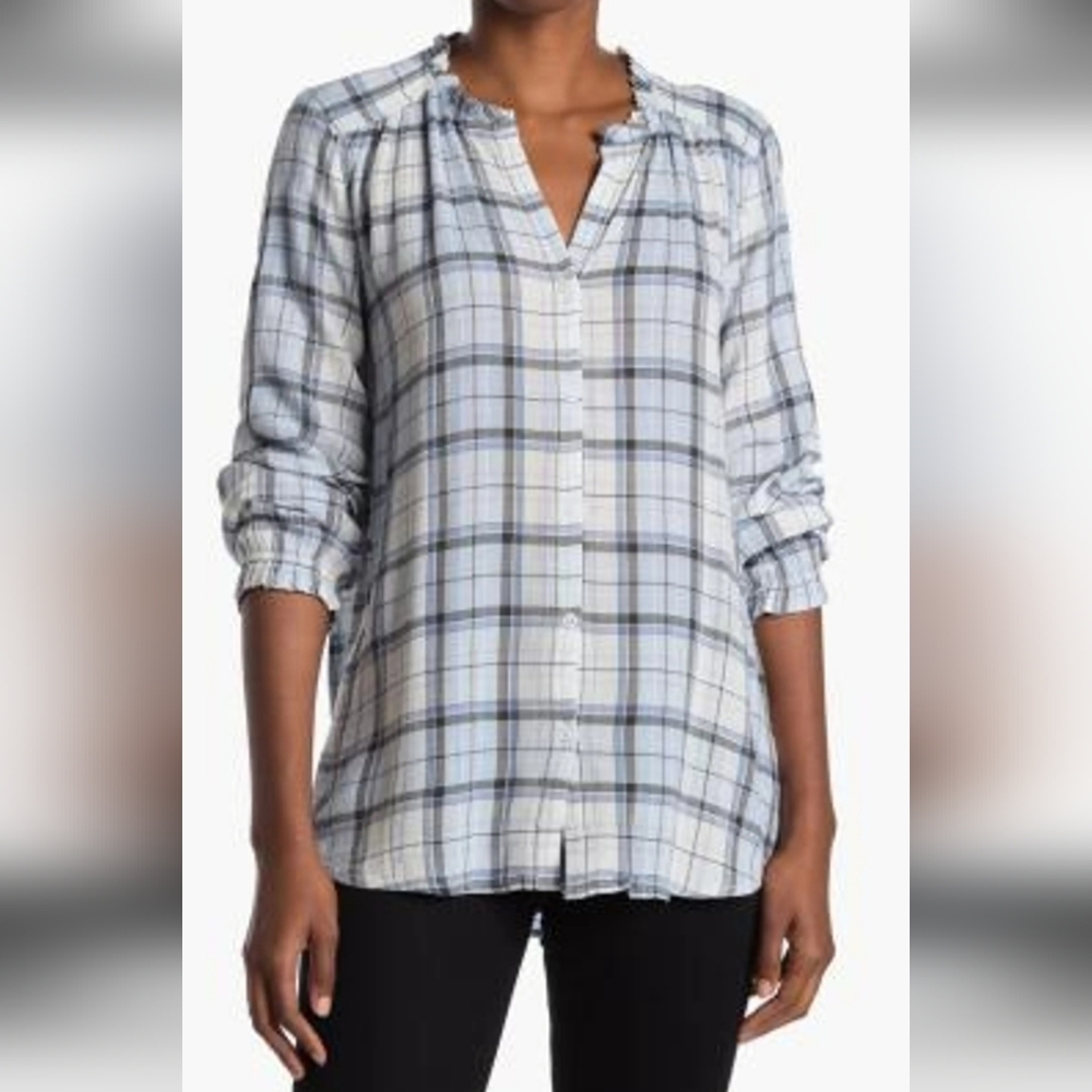 beachlunchlounge Blue & White Plaid Button-Down Shirt With Crinkled Texture M